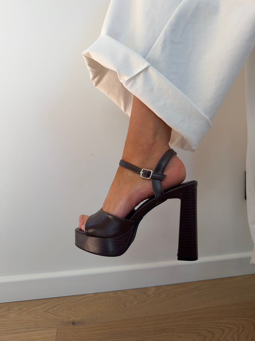 Talons compensés marron