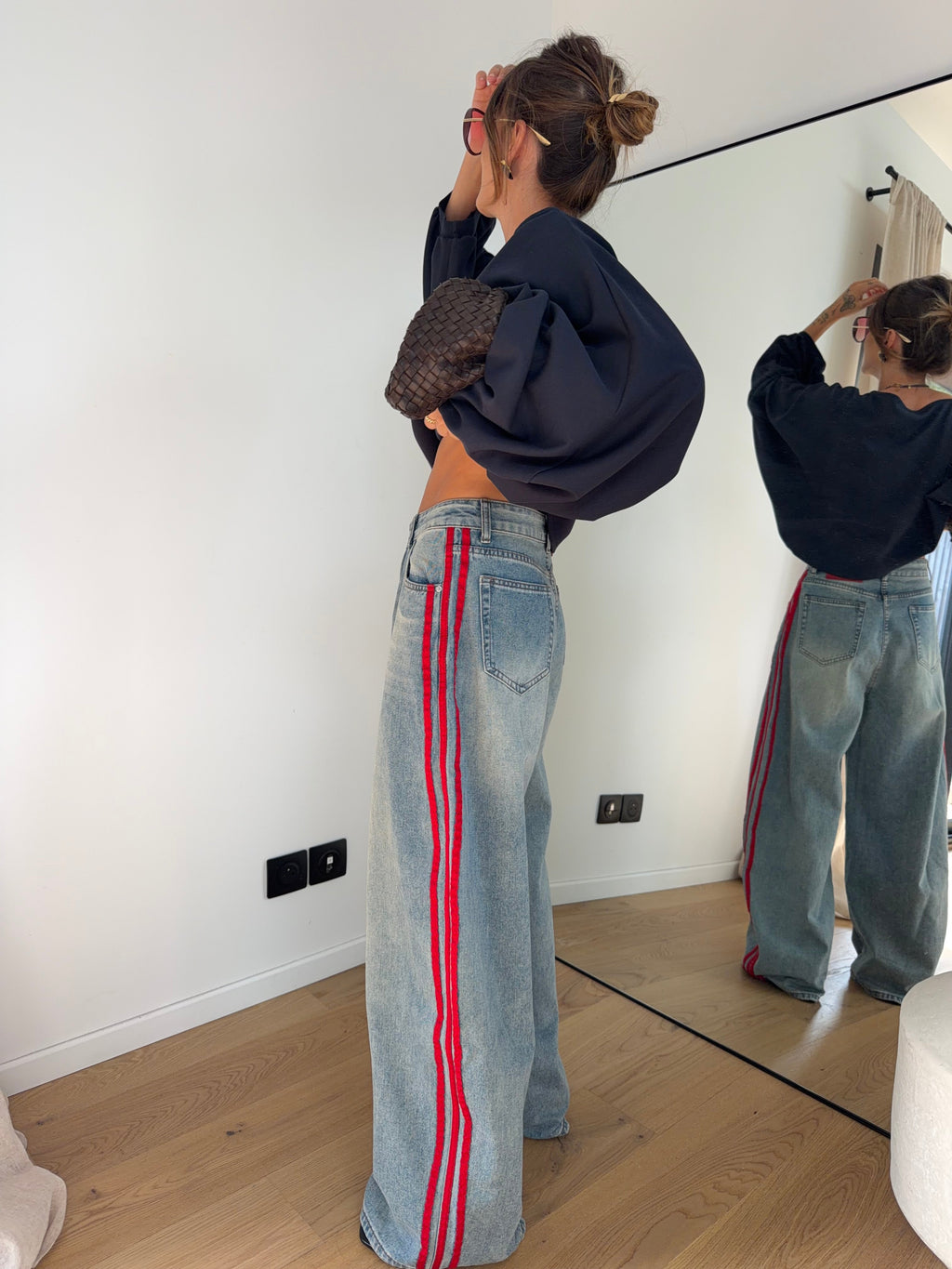 Jeans à bandes rouges (pré commande)