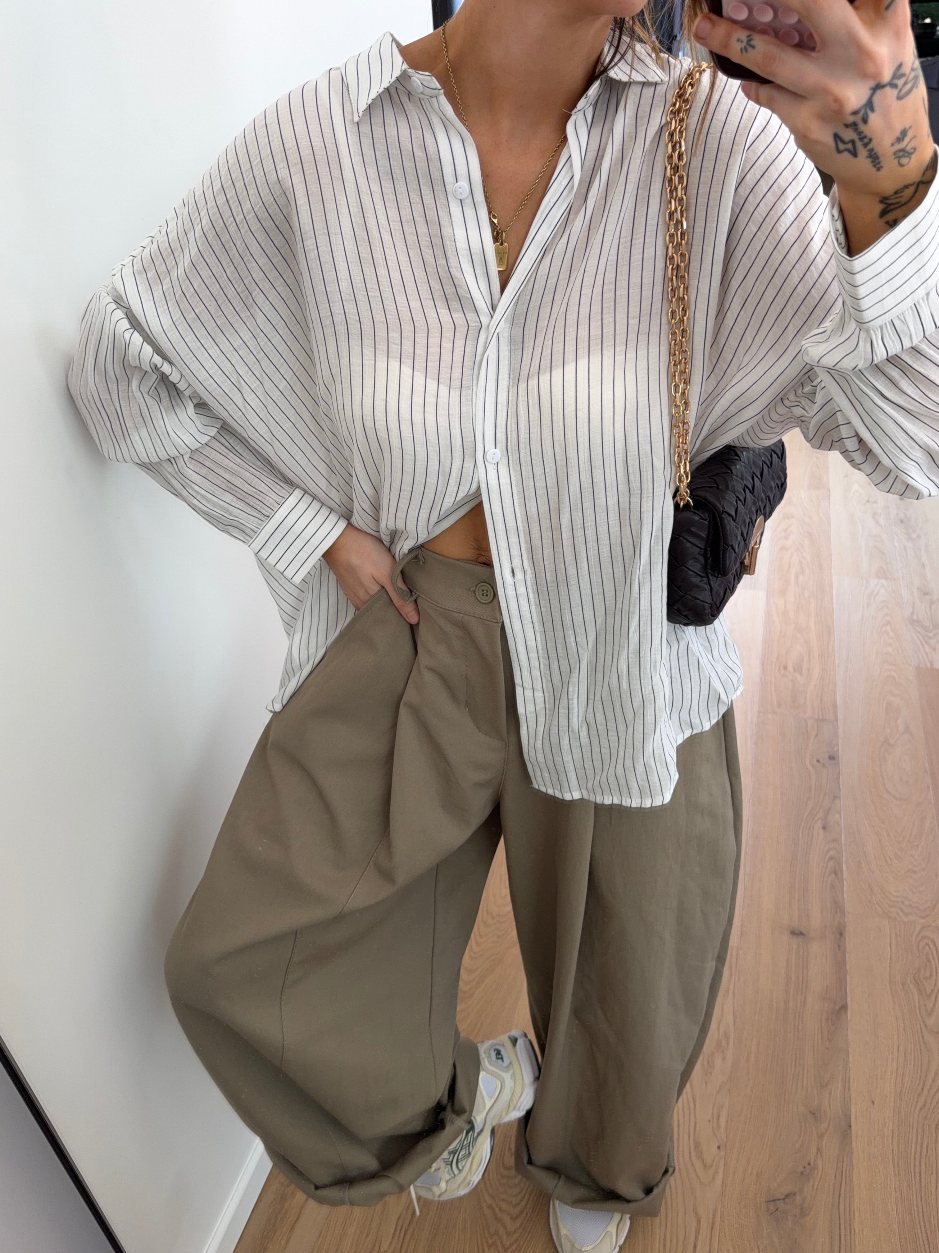 Chemise à rayures - beige et noire