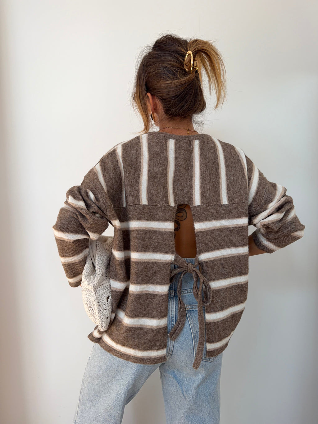 Pull rayé avec noeud - beige