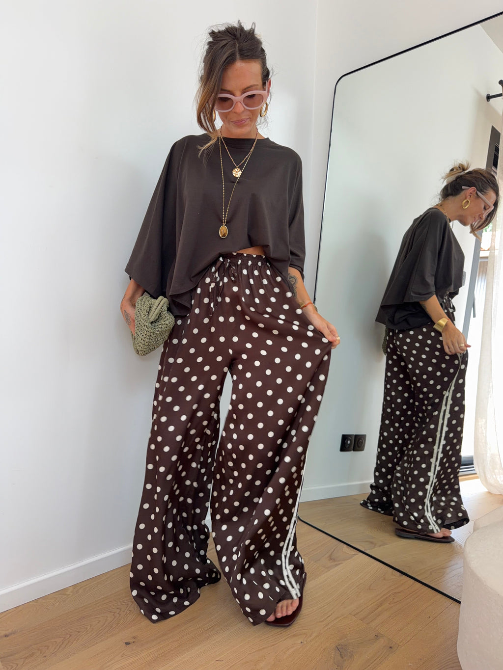 Pantalon en soie fluide à pois - chocolat