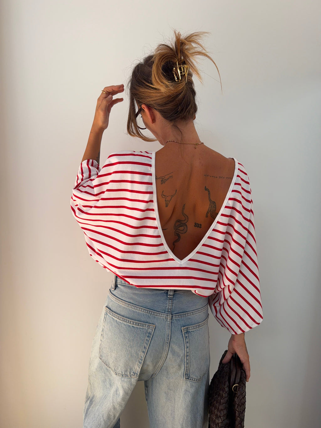 T-shirt dos nu V - blanc rayé rouge