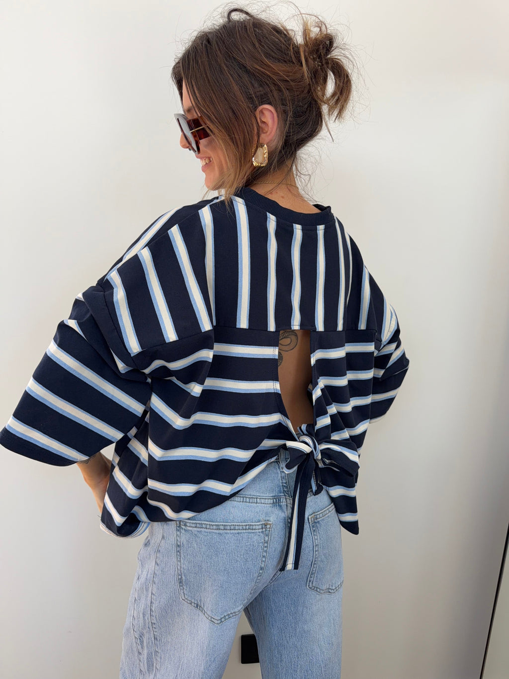 T-shirt rayé avec noeud - bleu marine