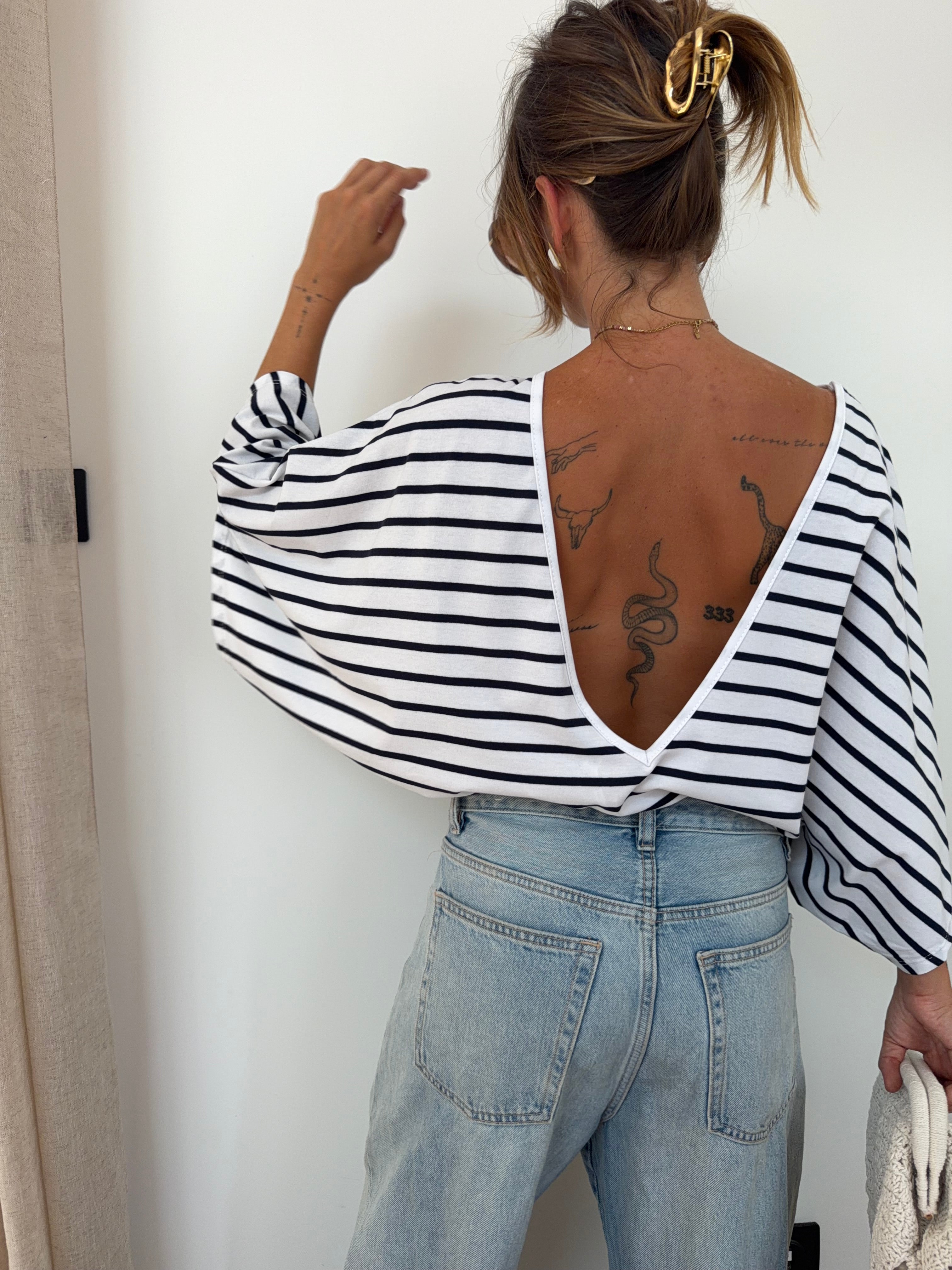 T-shirt dos nu V - blanc rayé bleu