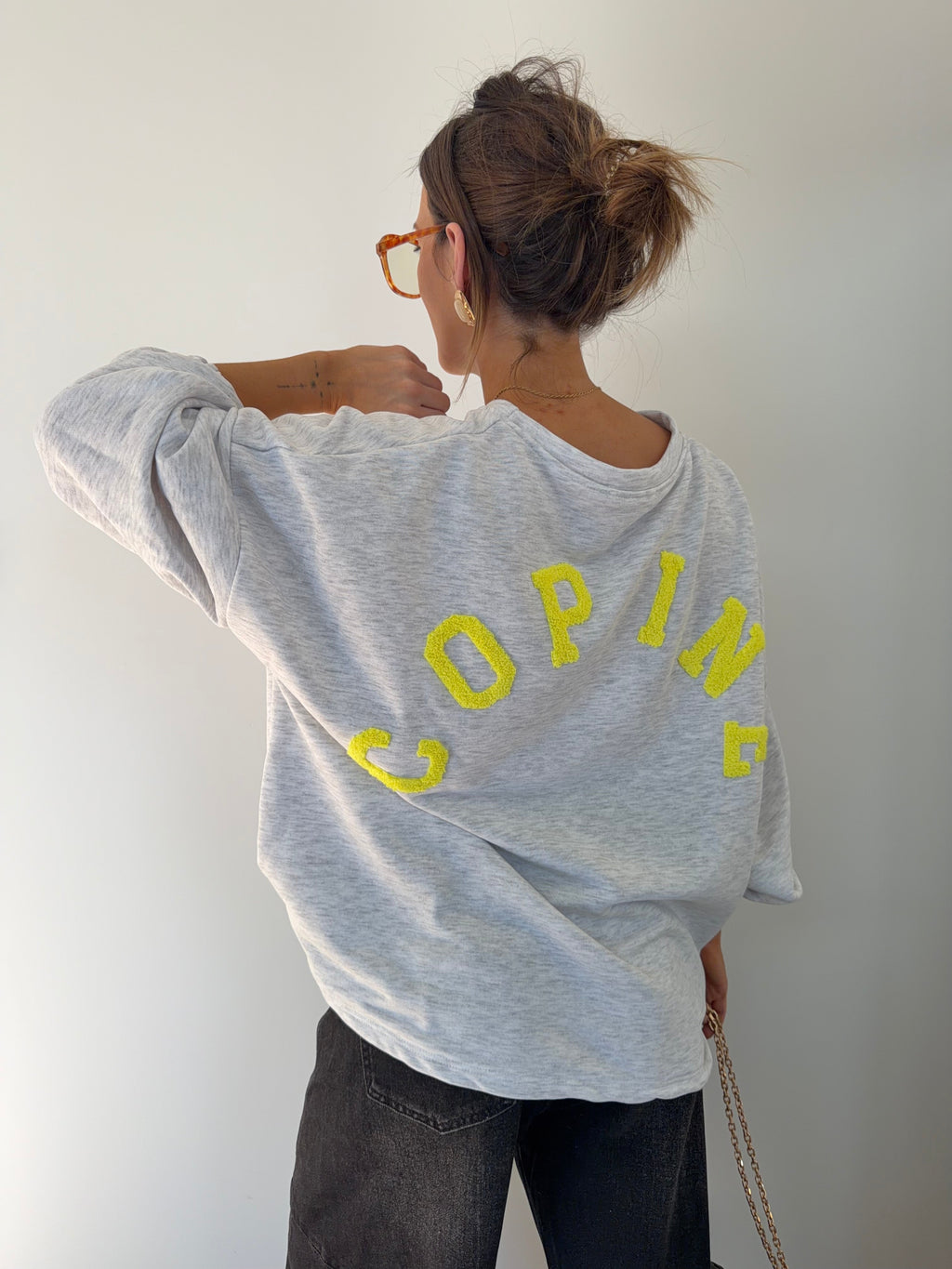 Sweat Copine - gris et jaune fluo