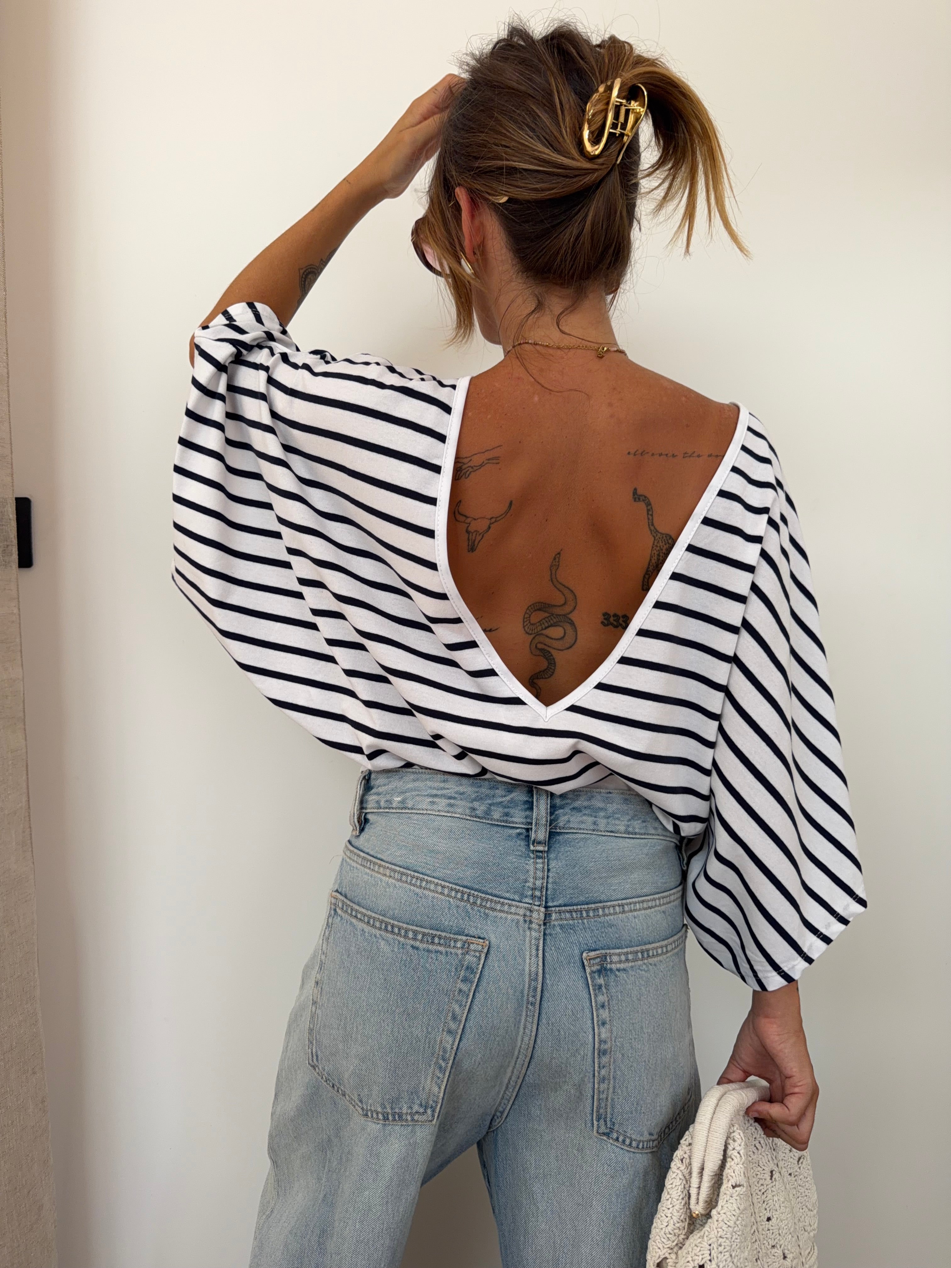 T-shirt dos nu V - blanc rayé bleu