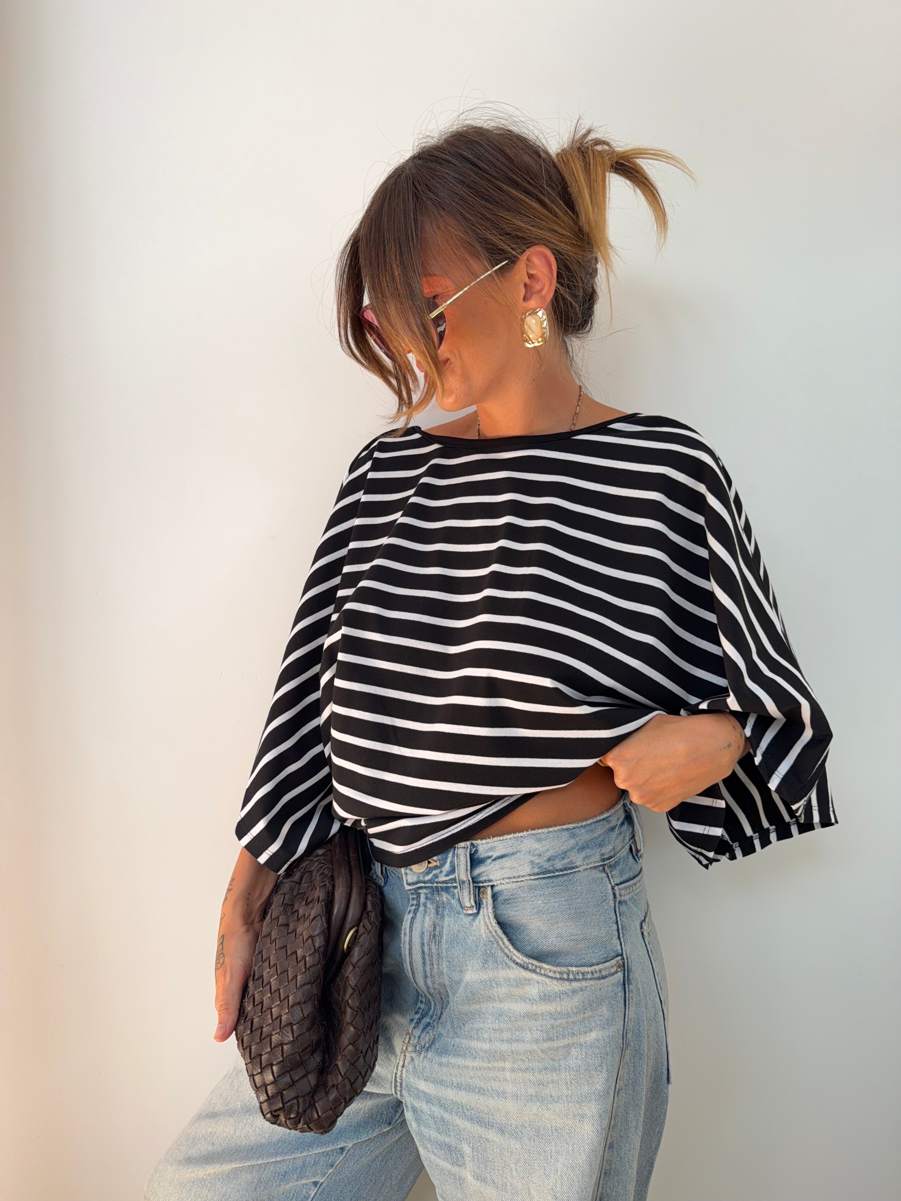 T-shirt dos nu V - noir rayé blanc