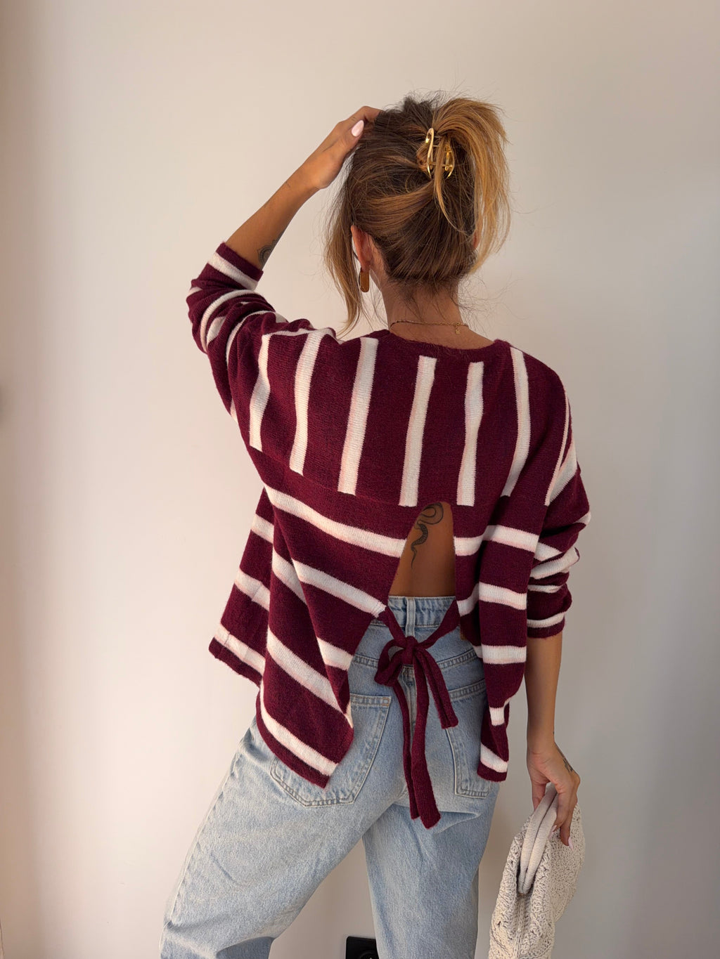 Pull rayé avec noeud - bordeaux