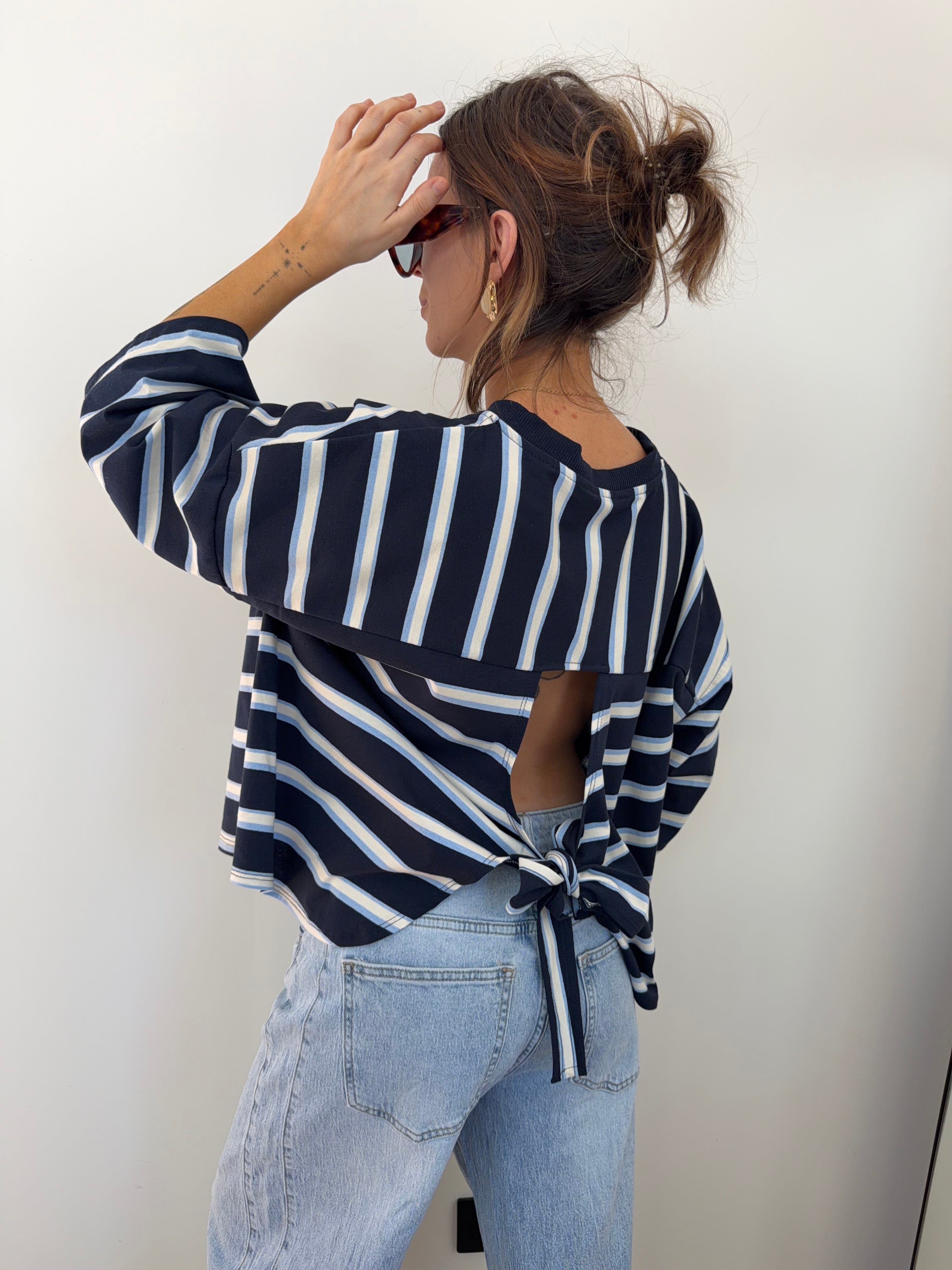 T-shirt rayé avec noeud - bleu marine