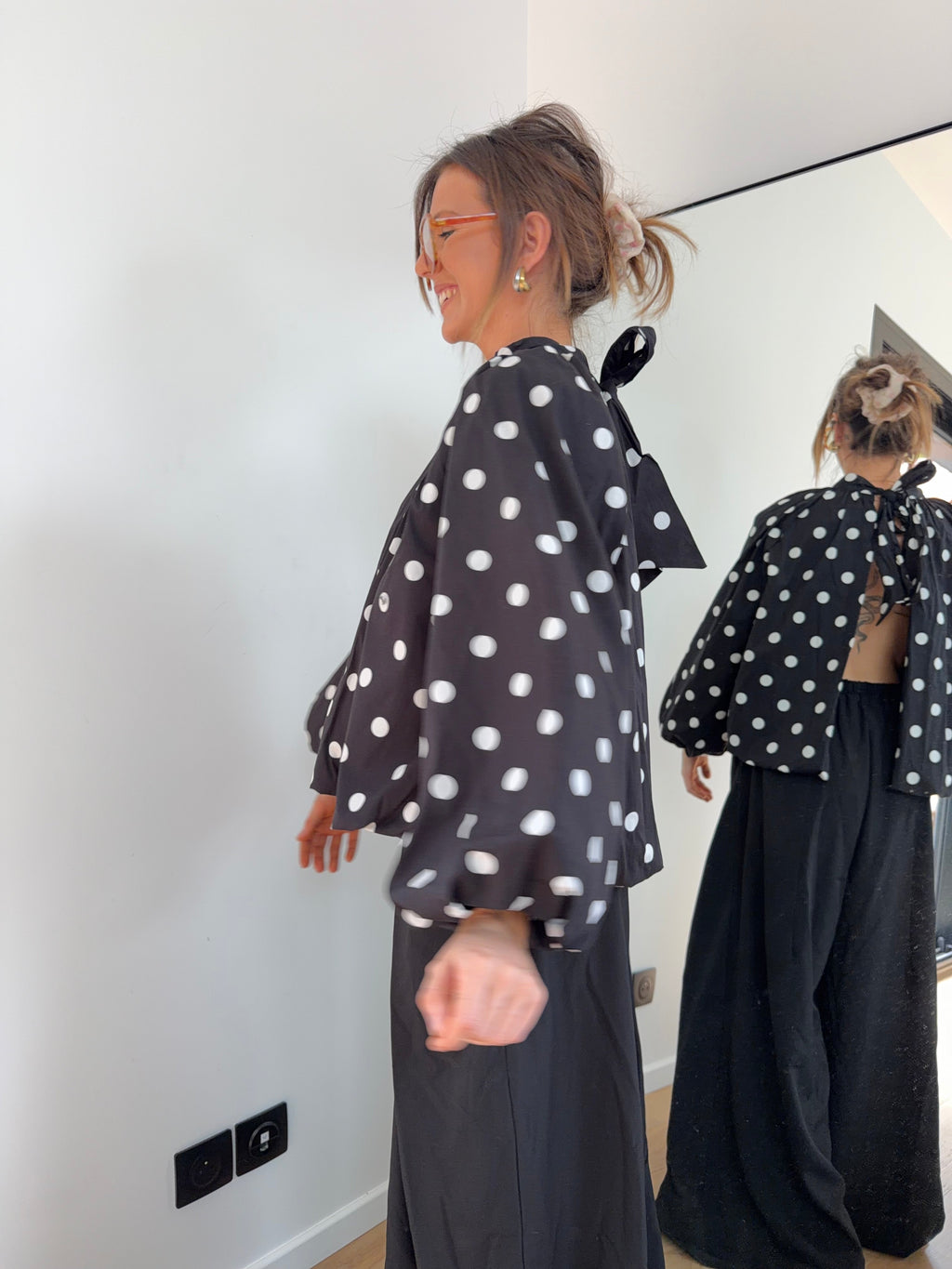 Blouse dos nu à pois - noire