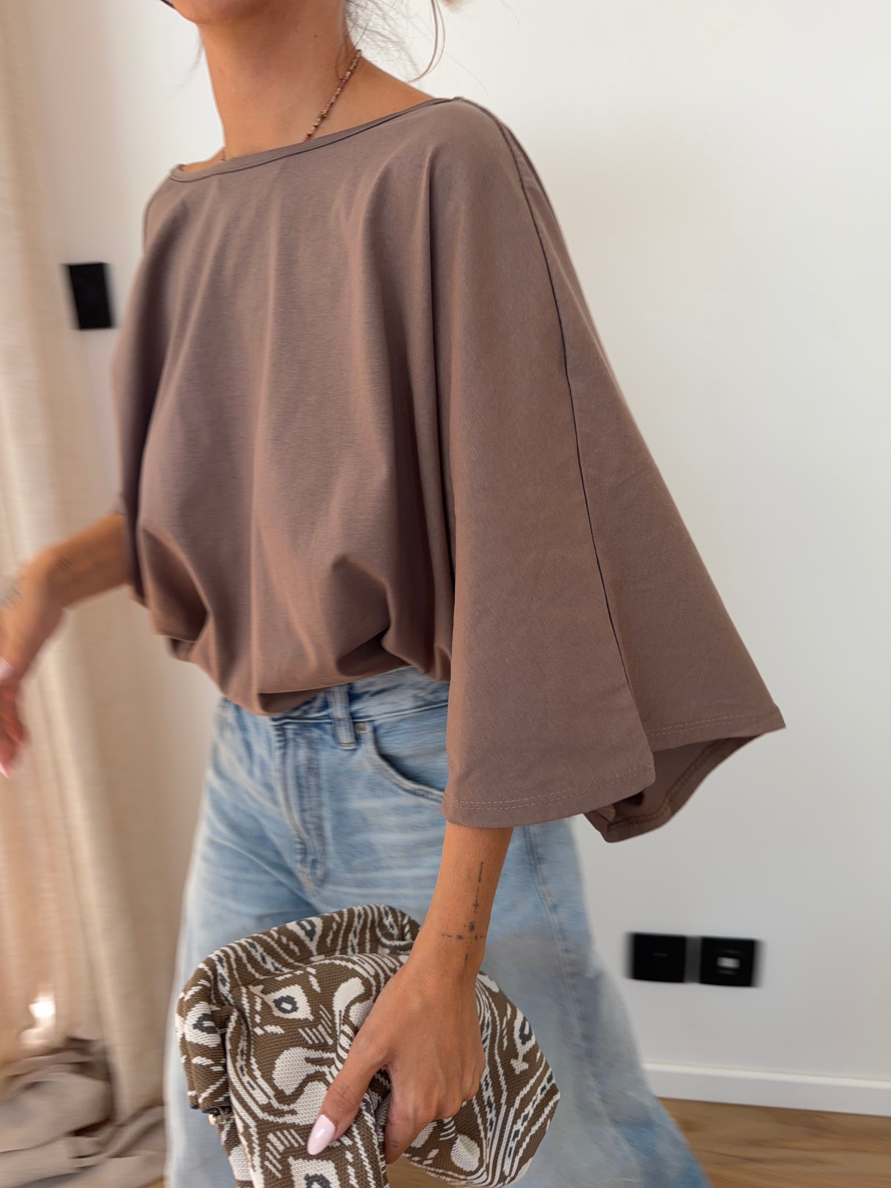 T-shirt Lover's dos nu V - taupe